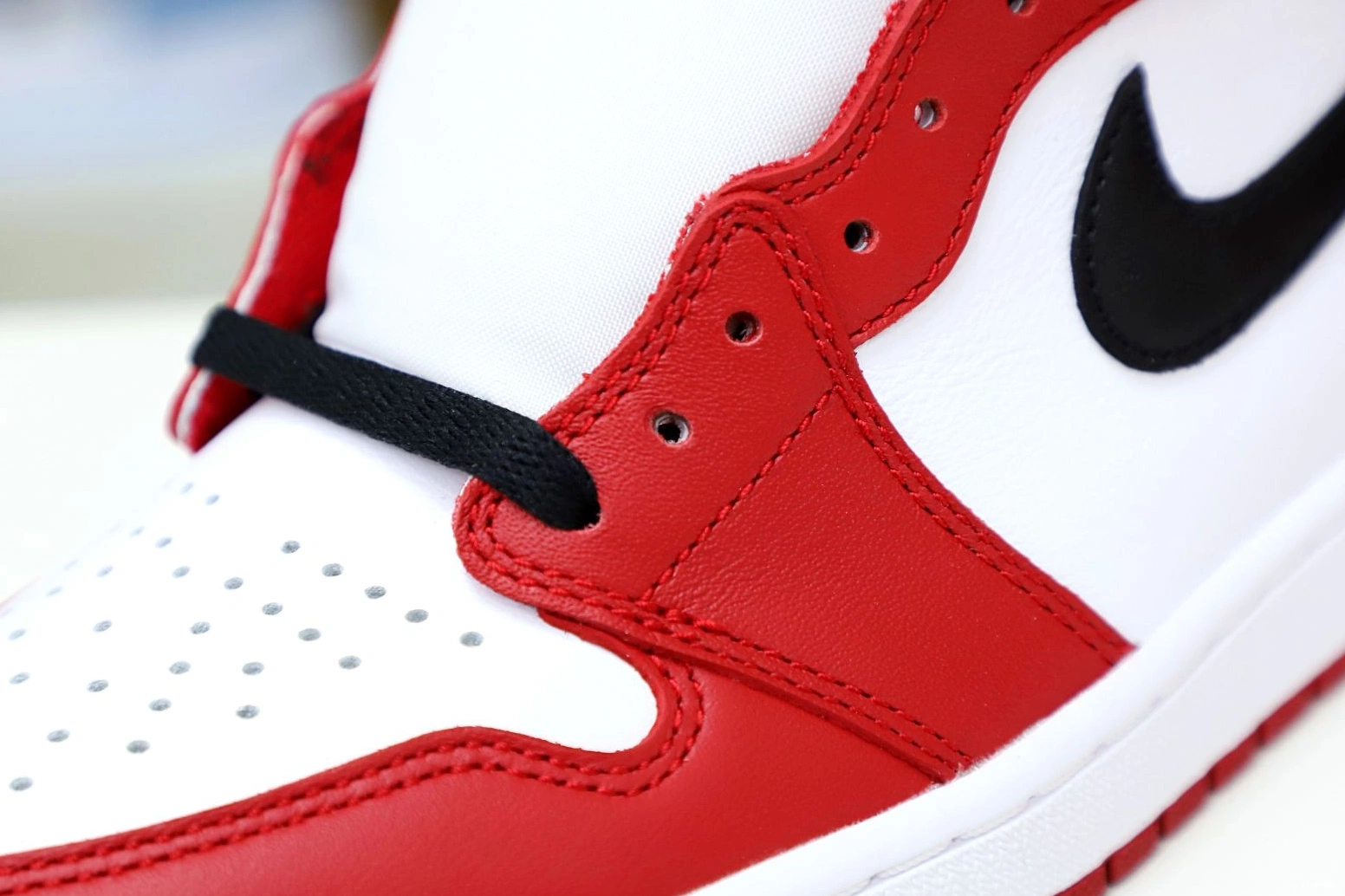 RETRO AIR 1 2015 HIGH OG JORDAN 'CHICAGO' 0716